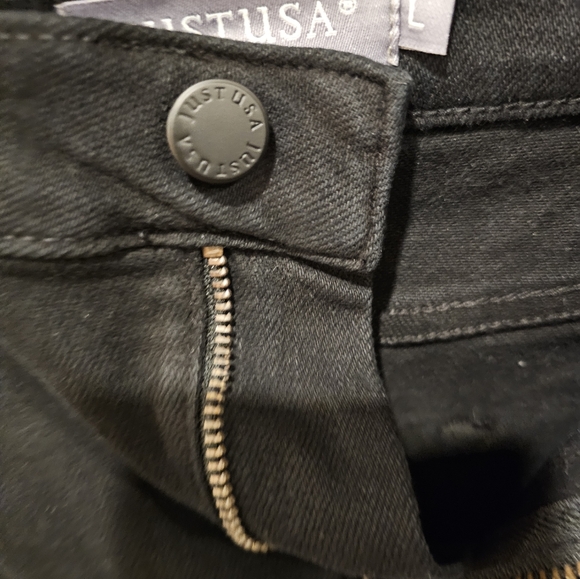 Just USA Size Large Black Skirt NWT Frayed - Picture 4 of 5